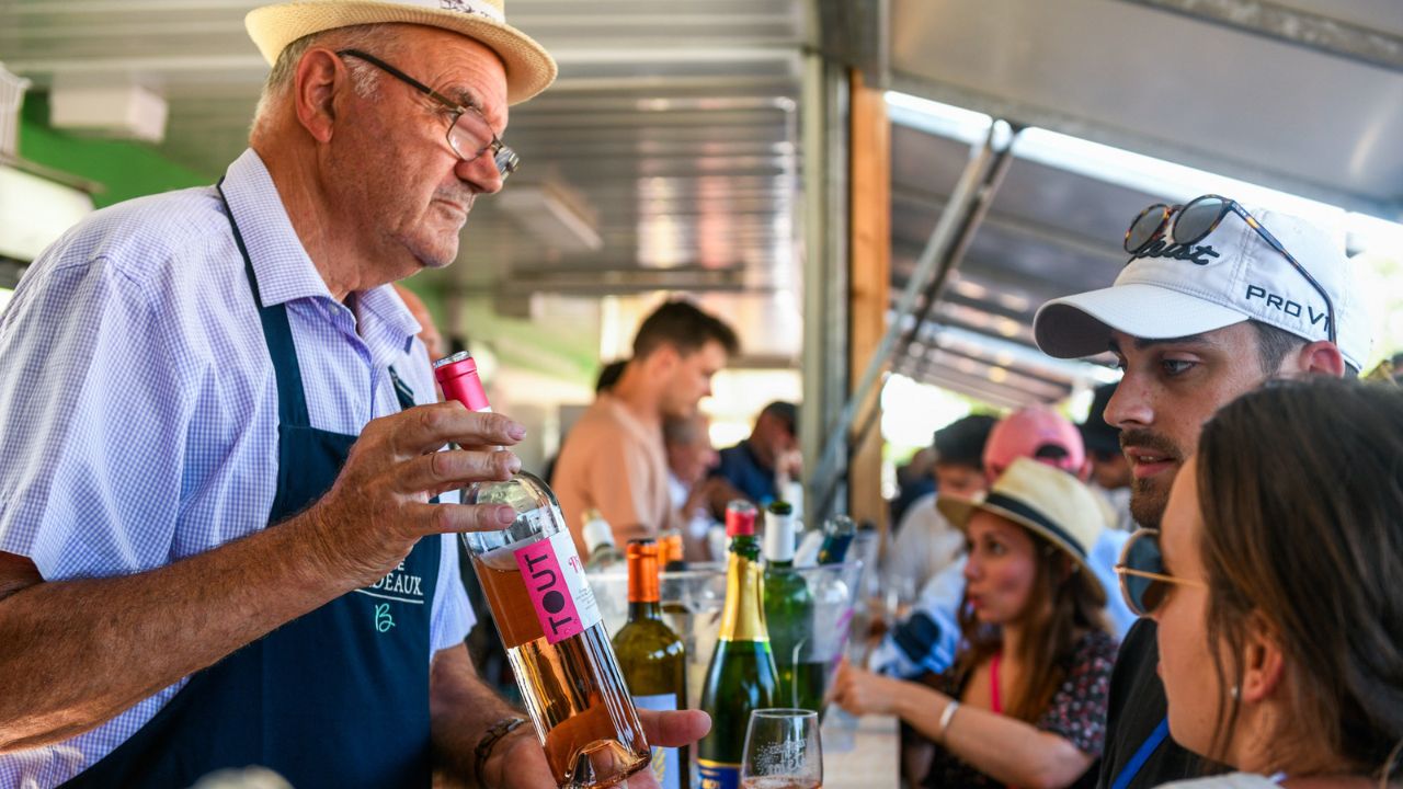 Les vignerons de Bordeaux Fête le Vin