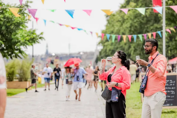 Bordeaux Fête le Vin et dégustation de vins - Guillaume Bonnaud Bordeaux Fête le Vin et dégustation de vins - Guillaume Bonnaud